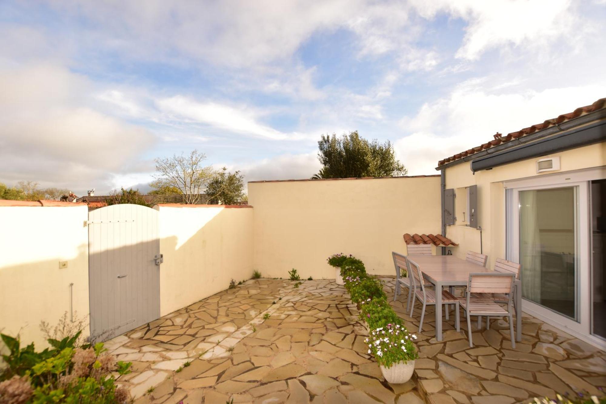 Large Studio Close To The Beach Saint-Martin-de-Ré Zewnętrze zdjęcie