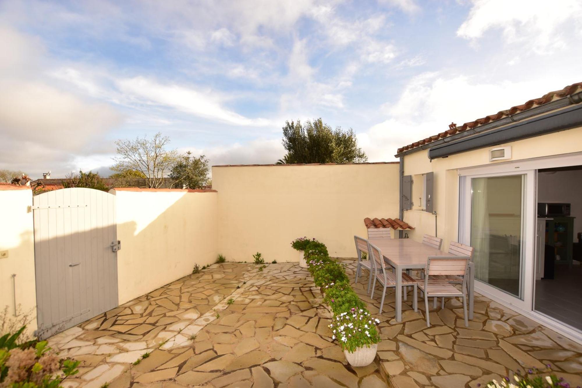 Large Studio Close To The Beach Saint-Martin-de-Ré Zewnętrze zdjęcie