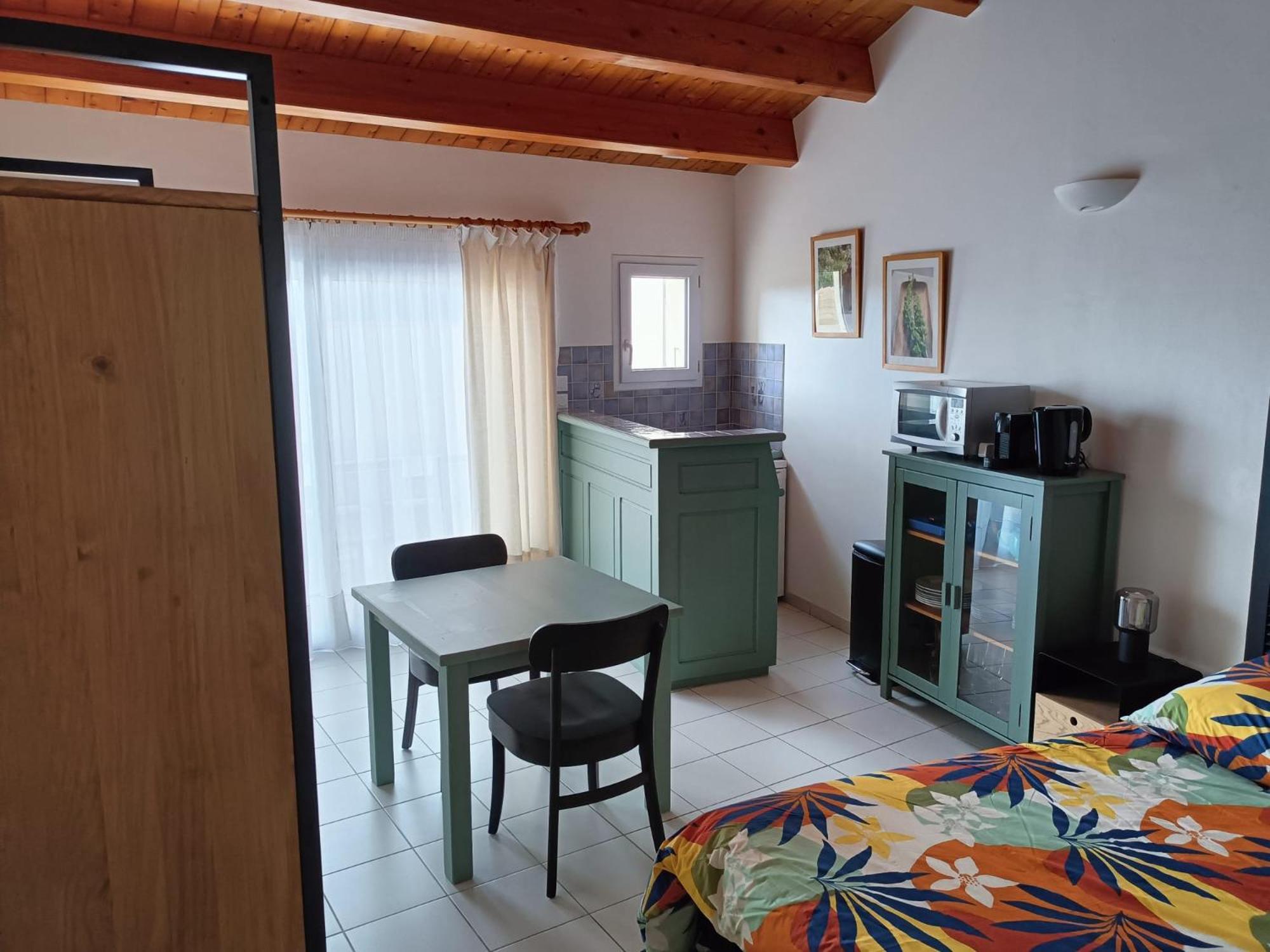 Large Studio Close To The Beach Saint-Martin-de-Ré Zewnętrze zdjęcie